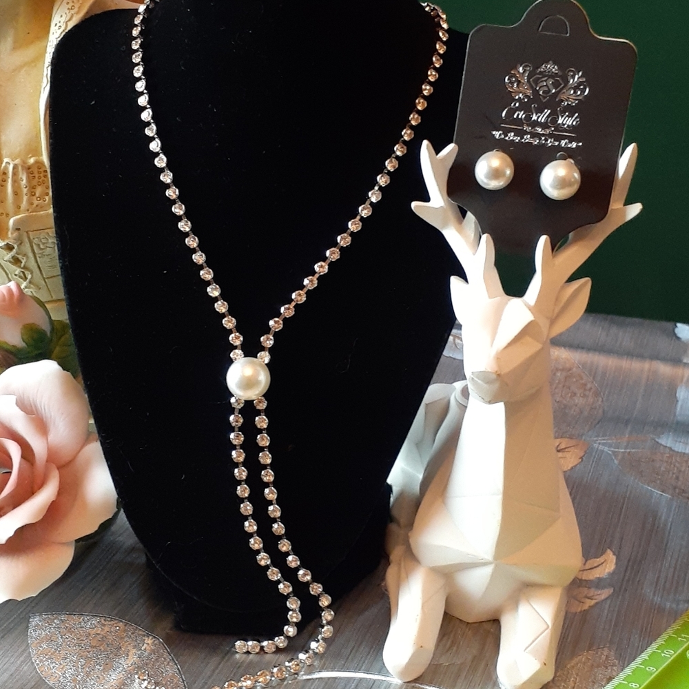 Scarf style necklace